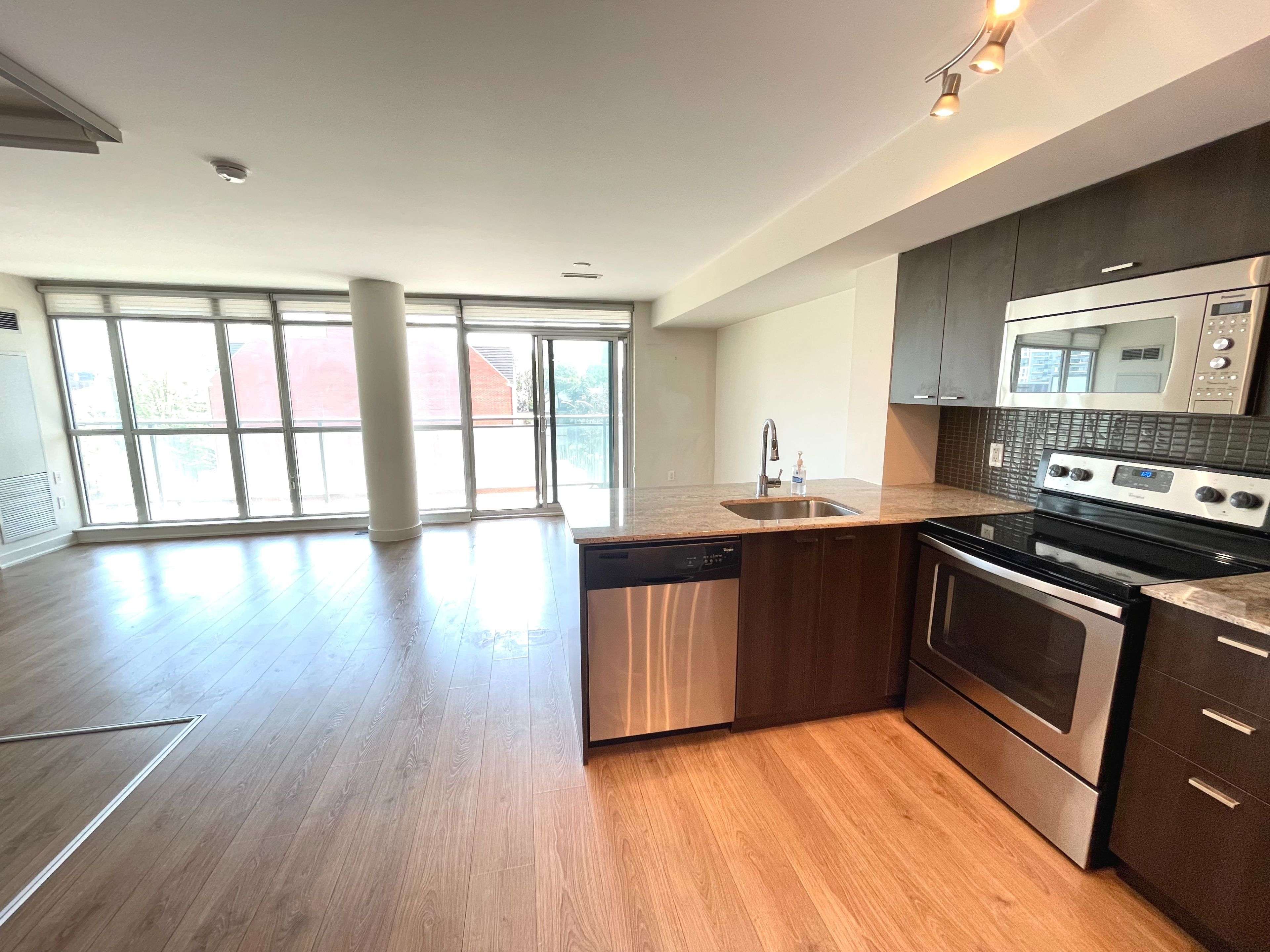 Toronto C01, ON M5V 0A9,78 Tecumseth ST #304