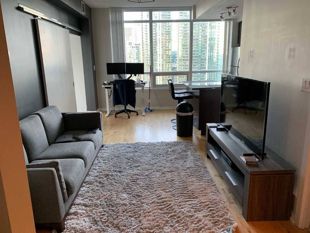 Toronto C01, ON M5J 0A6,55 Bremner BLVD #3004