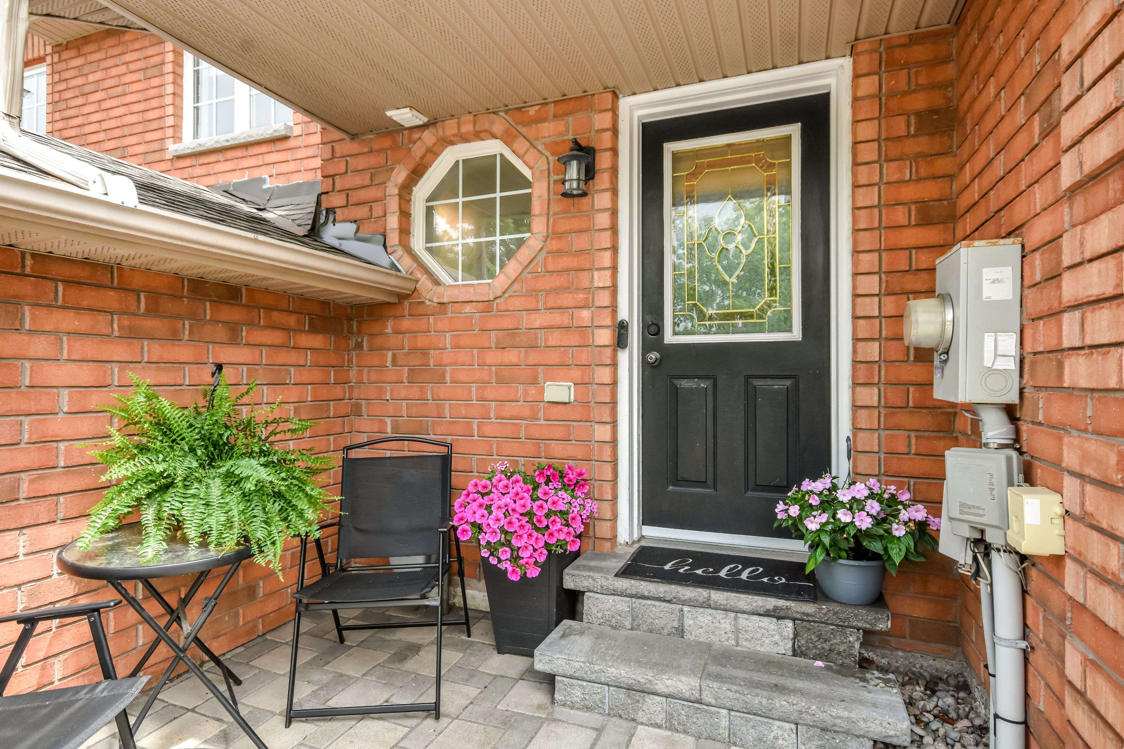 Barrie, ON L4N 0M1,453 Ferndale DR S