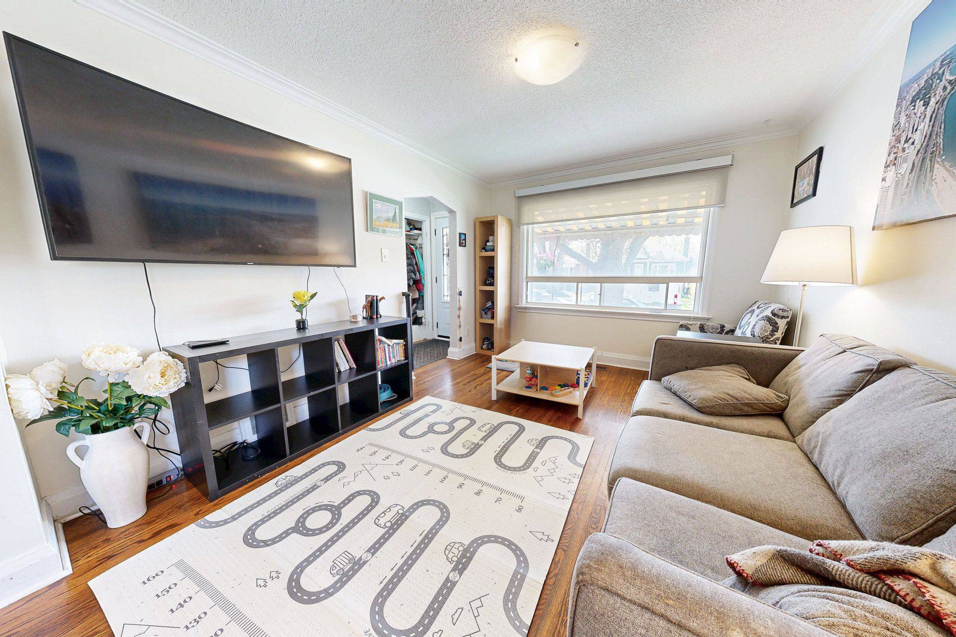 Toronto W06, ON M8W 4K4,217 Alderbrae AVE