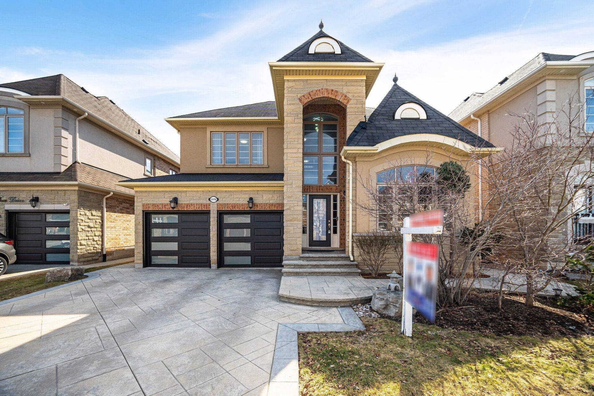 Mississauga, ON L5M 0B6,3178 Tacc DR