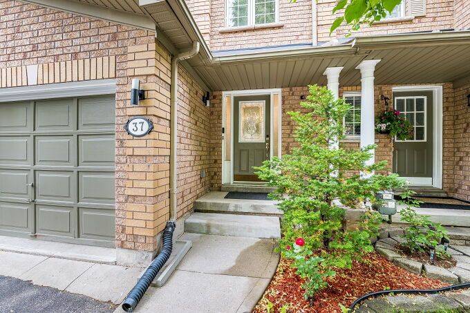 Burlington, ON L7M 4R6,2871 DARIEN RD #37