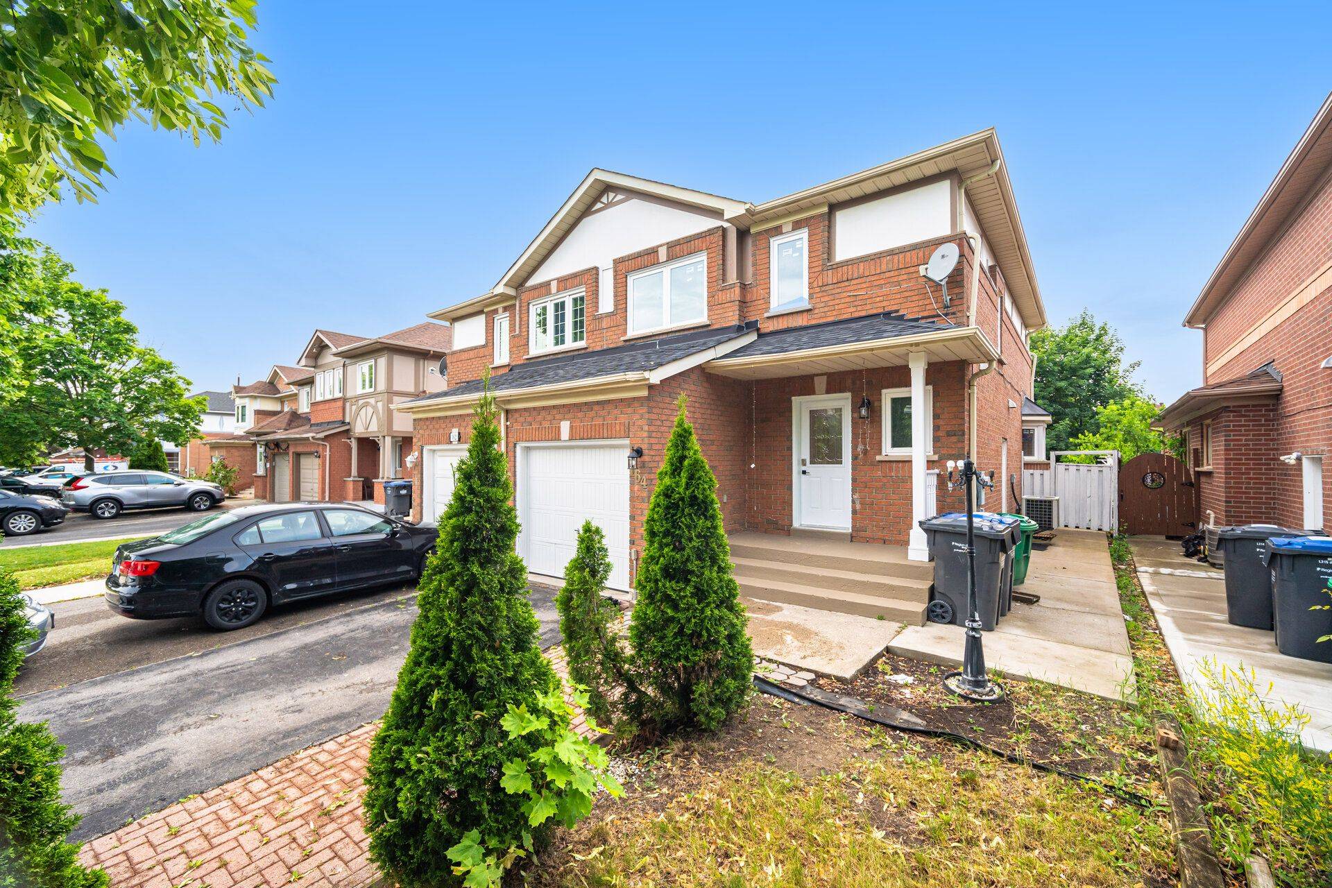 Brampton, ON L6R 1A4,164 Rainforest DR