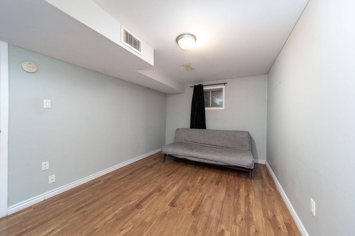 Mississauga, ON L5B 2L2,2534 Palisander AVE #Lower