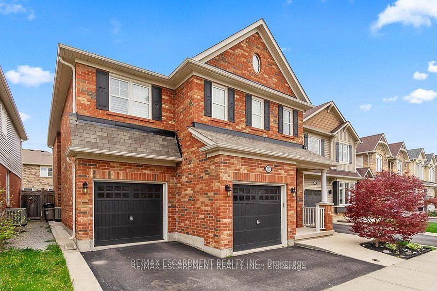 Milton, ON L9T 8C7,255 Monaghan CRES E