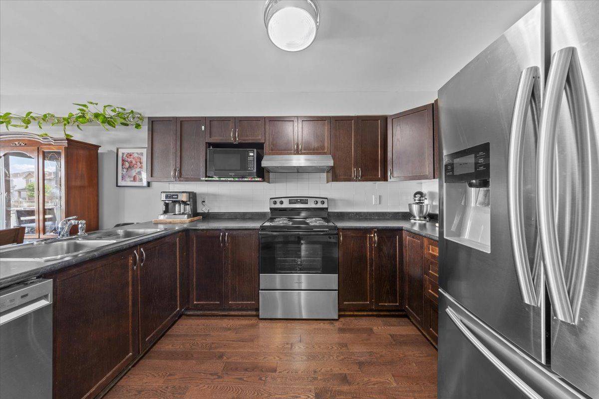 Kanata, ON K2S 0J3,254 Arrita ST