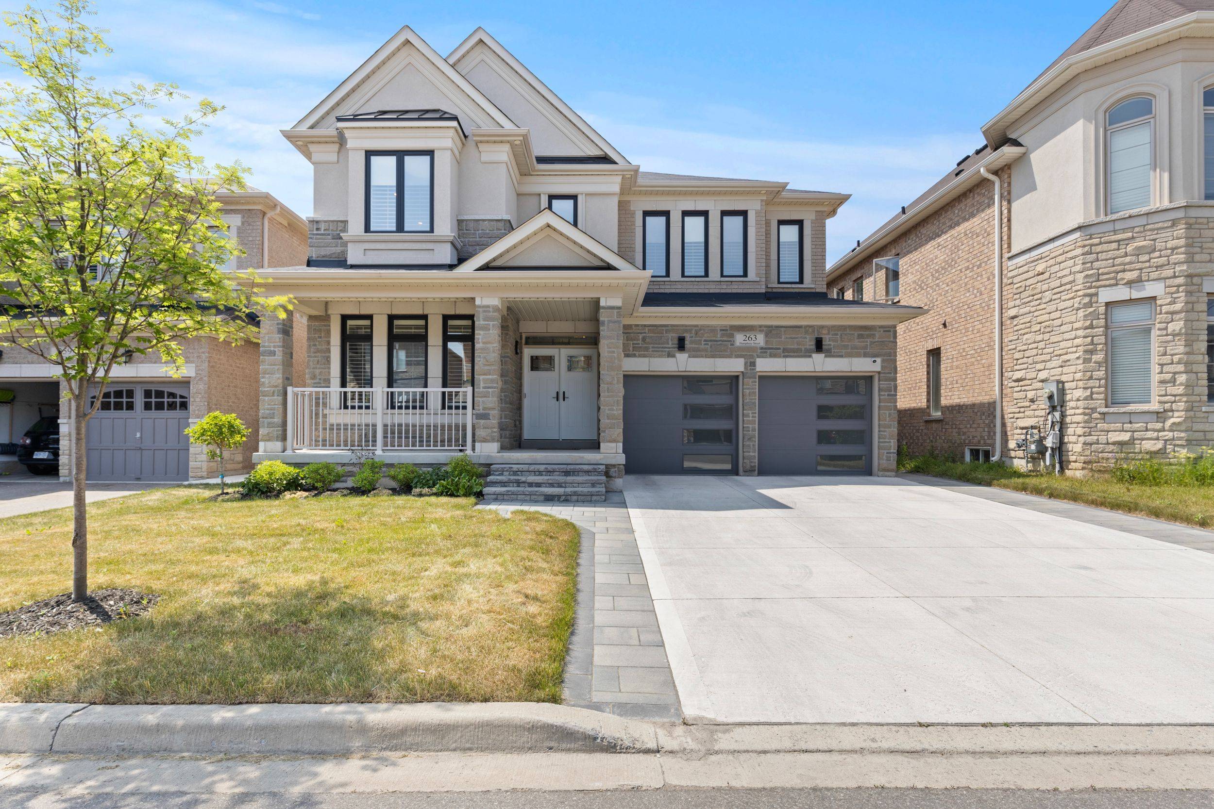 Hamilton, ON L8B 1X4,263 Humphrey ST