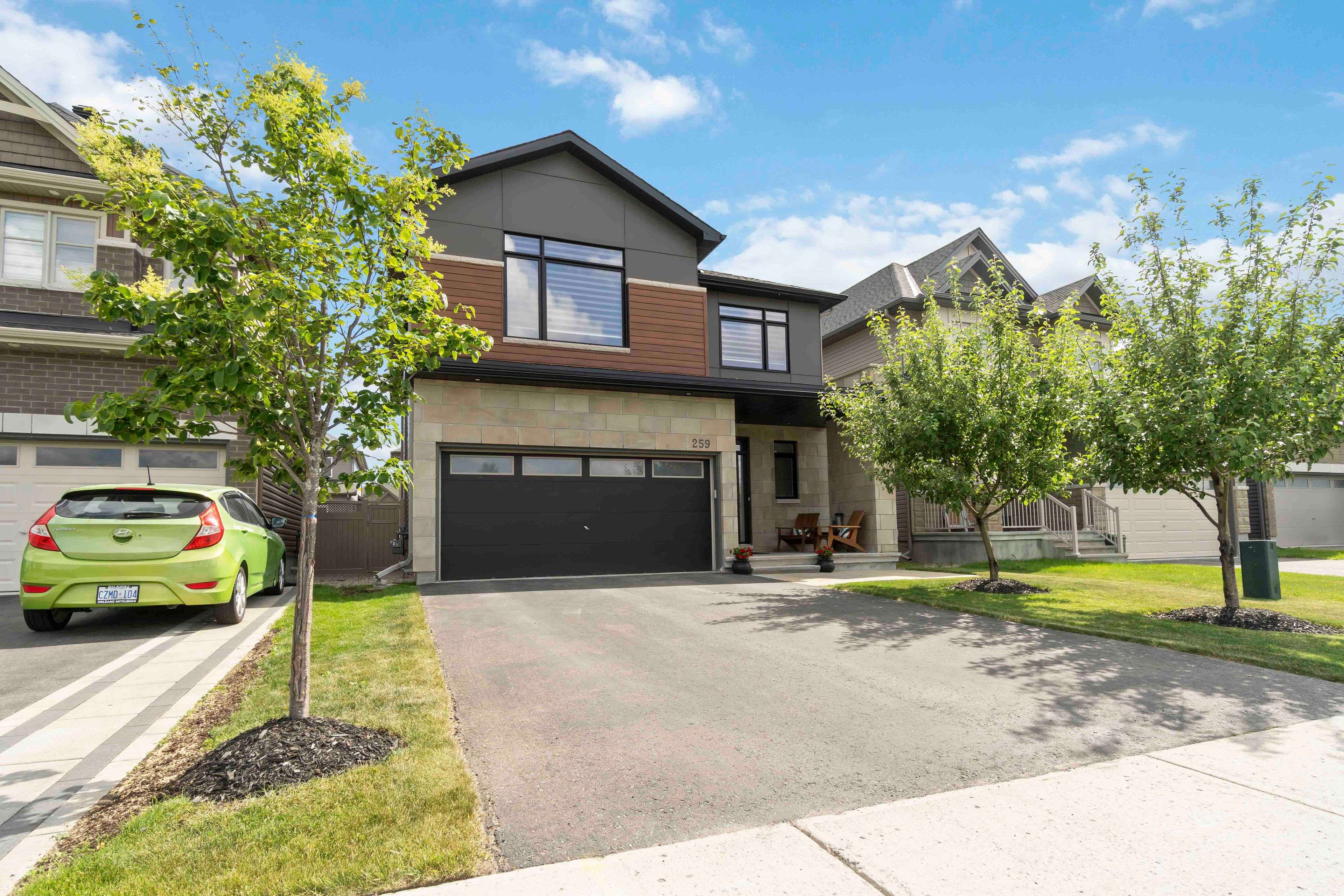 Orleans - Convent Glen And Area, ON K0A 2Y0,259 Joshua ST