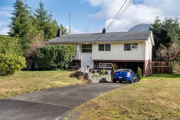 261 Ambleside Dr, Sayward, BC V0P 1R0