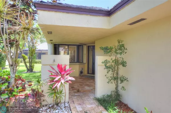 Plantation, FL 33324,344 NW 94 TER