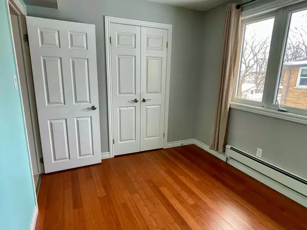 London East, ON N5W 2E2,1771 WAVELL ST #UPPER