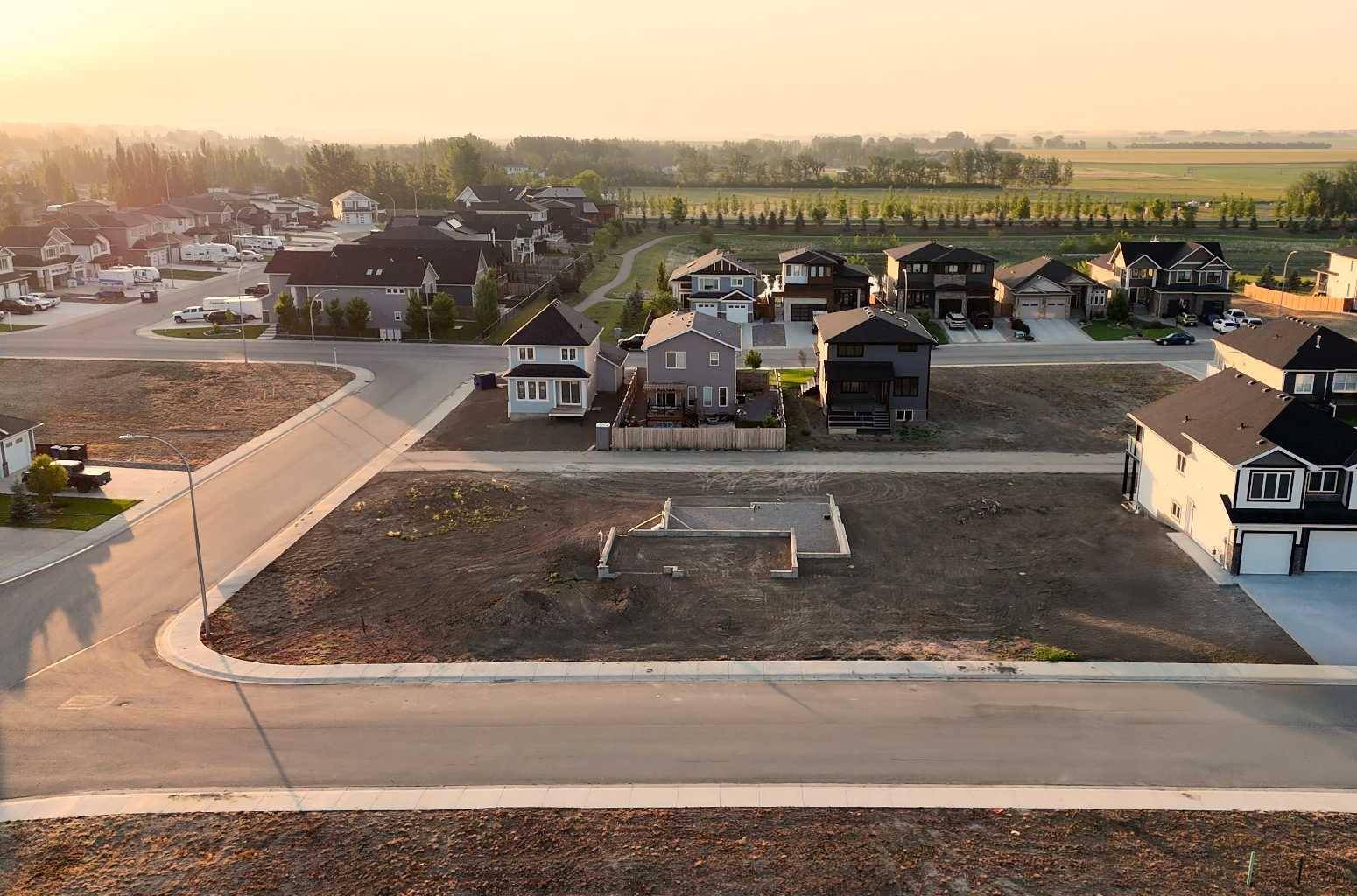 Coaldale, AB T1M 0G1,2160 21A ST