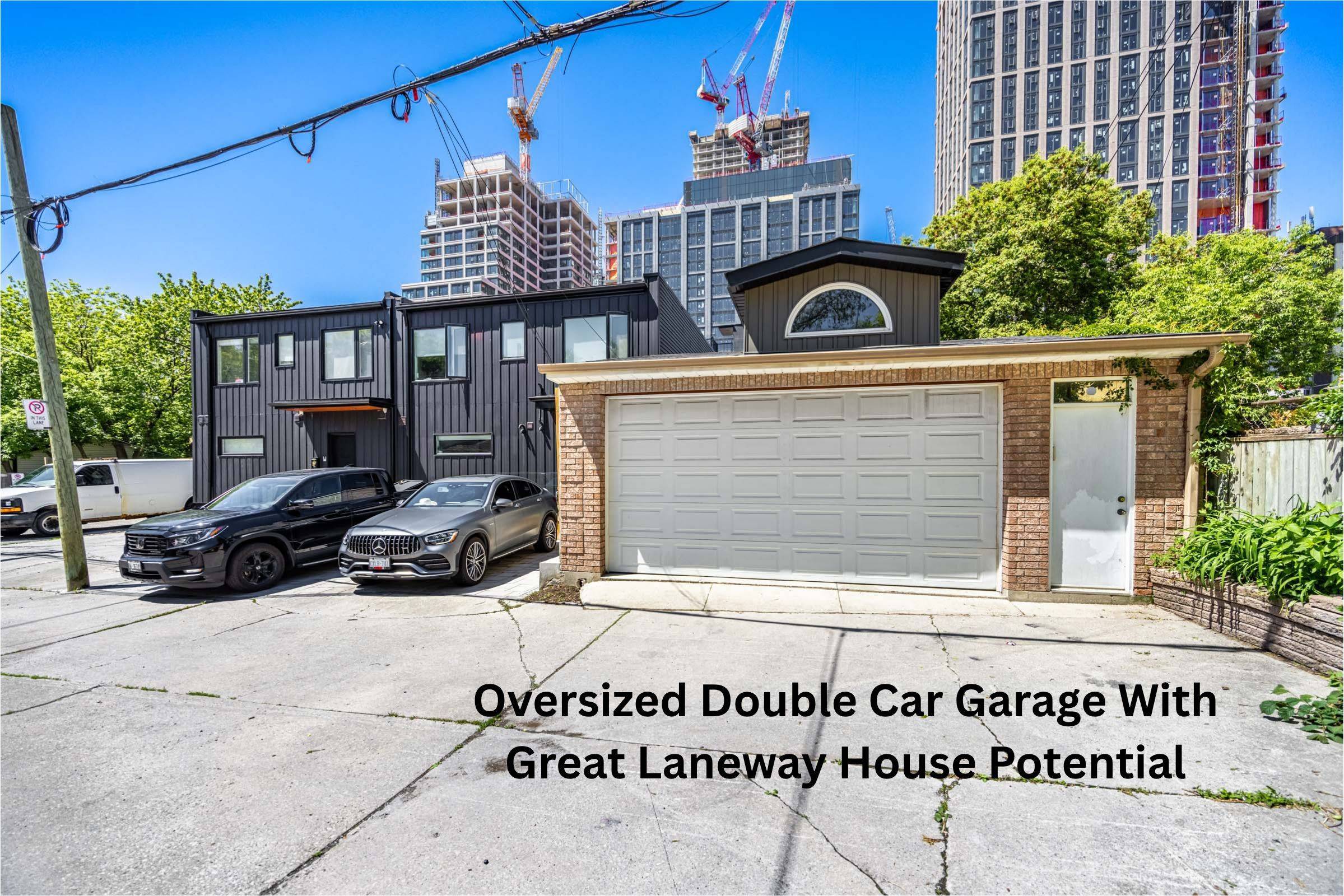 Toronto C01, ON M6H 4B2,999 Dufferin ST