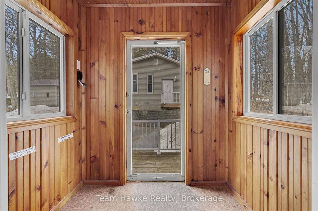 Tiny, ON L9M 0B9,23 Timcourt DR