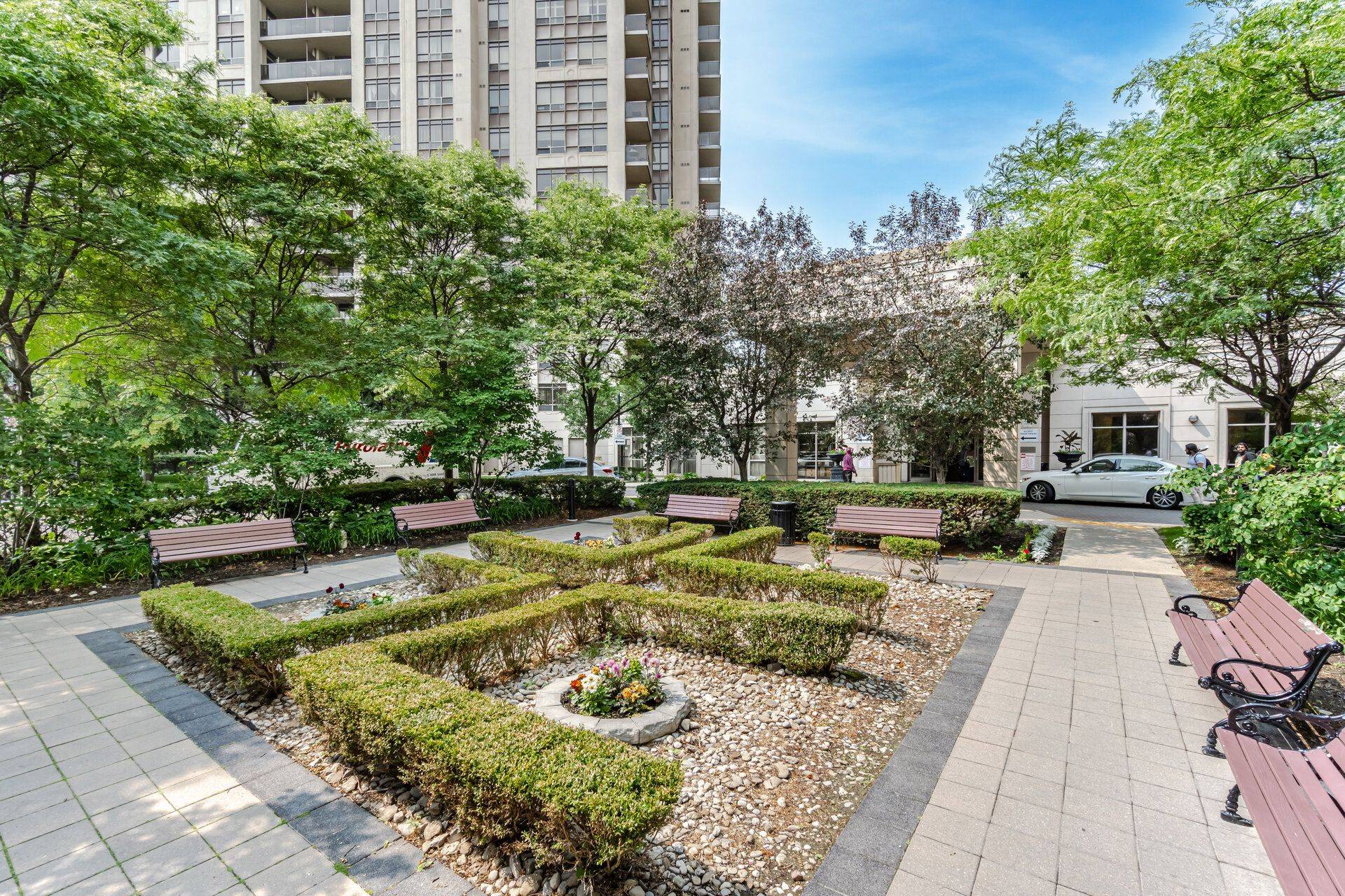 Toronto W10, ON M9W 7J5,710 Humberwood BLVD #712