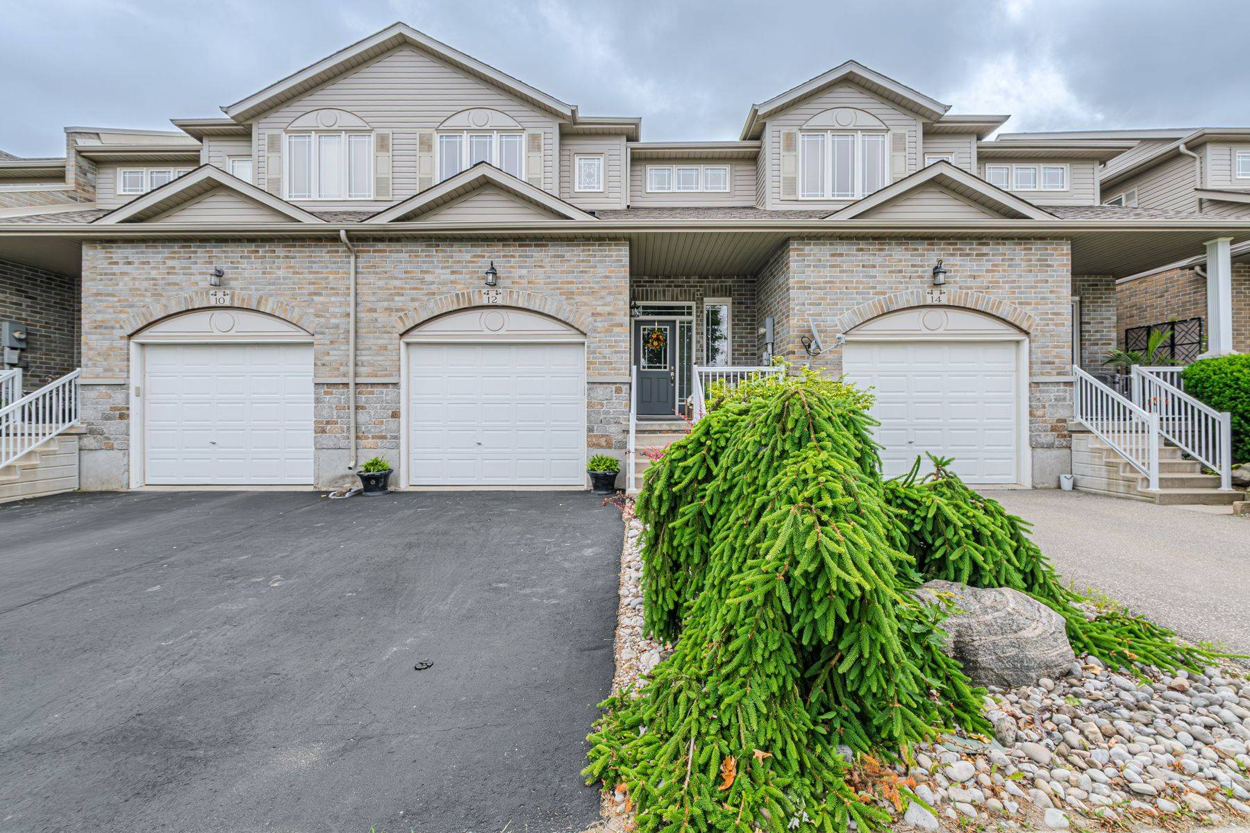 Brant, ON N3L 0A6,12 Rowe LN