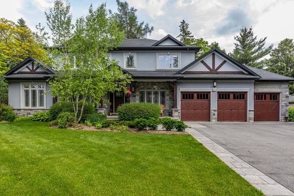 60 Parker AVE, Hamilton, ON L9G 1A7