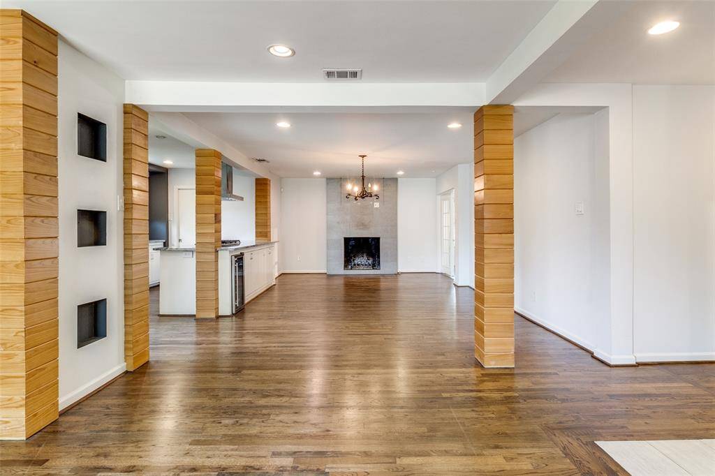 Dallas, TX 75227,5131 Urban Crest Road