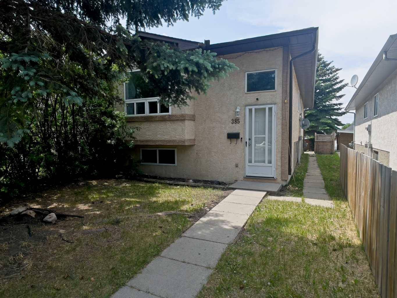 Calgary, AB T3J 3L3,385 Martindale BLVD NE