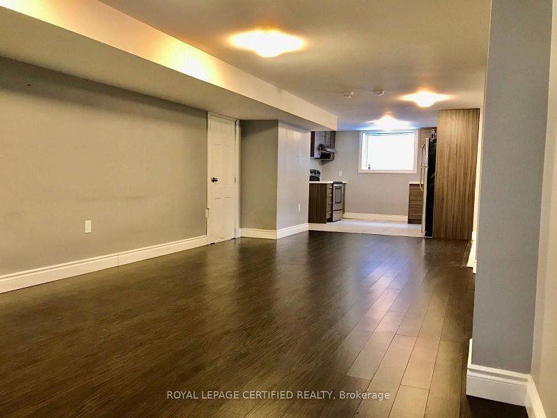 Oshawa, ON L1G 1H8,789 Regent DR