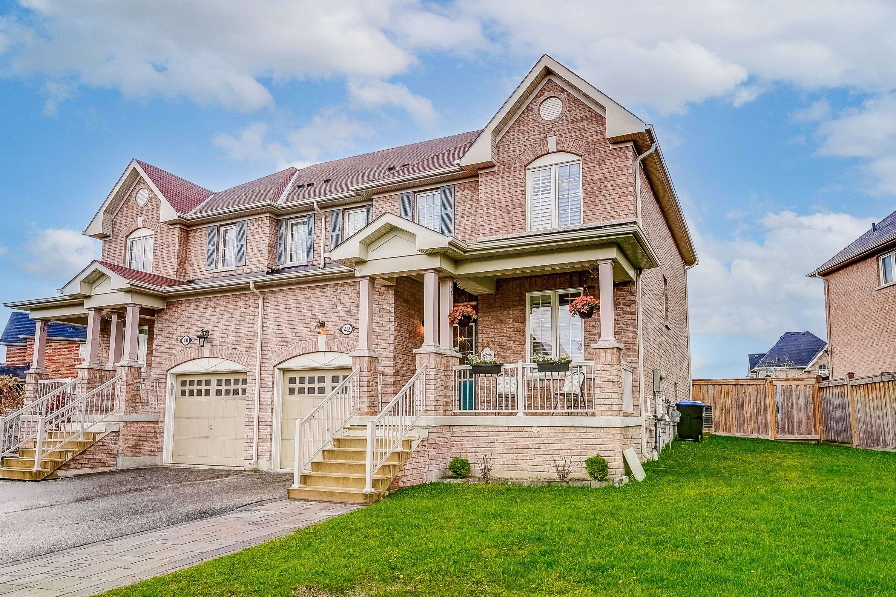 New Tecumseth, ON L0G 1W0,42 Jackson DR