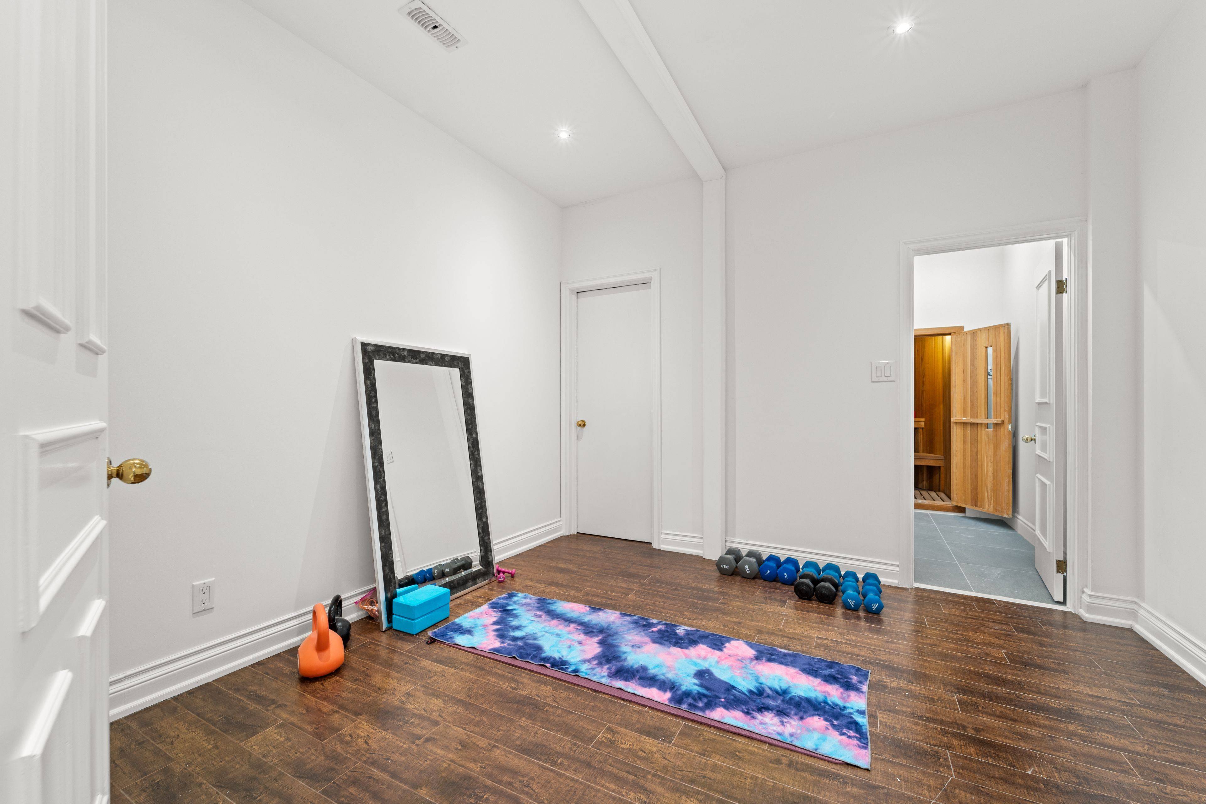Richmond Hill, ON L4C 7X3,4 Kittredge CT #Bsmt