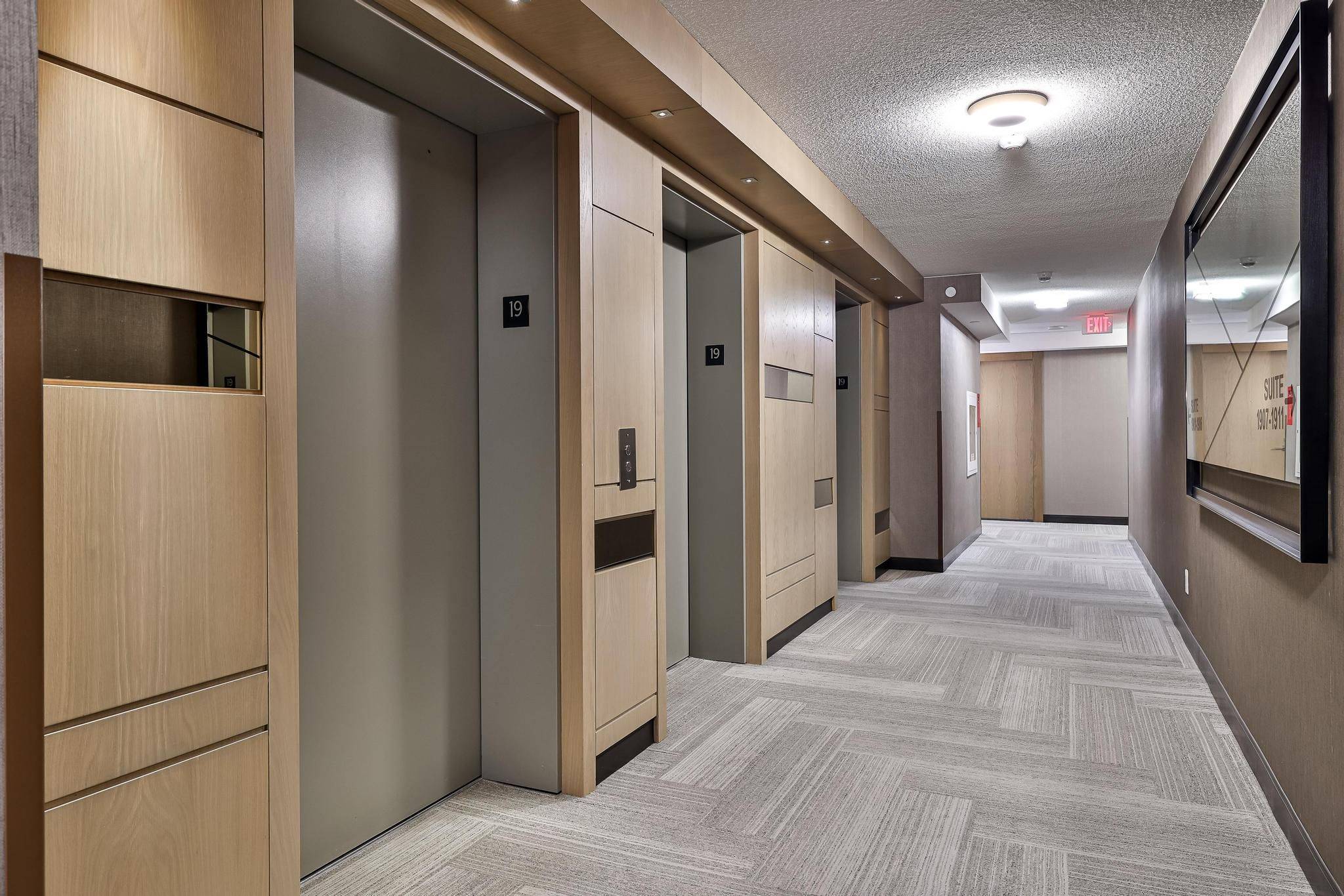 Markham, ON L3R 5M5,18 Uptown DR #1910
