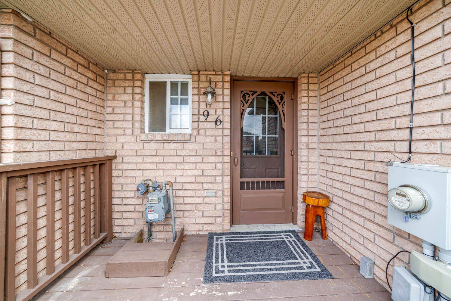 Barrie, ON L4N 9Z1,96 Lee CRES