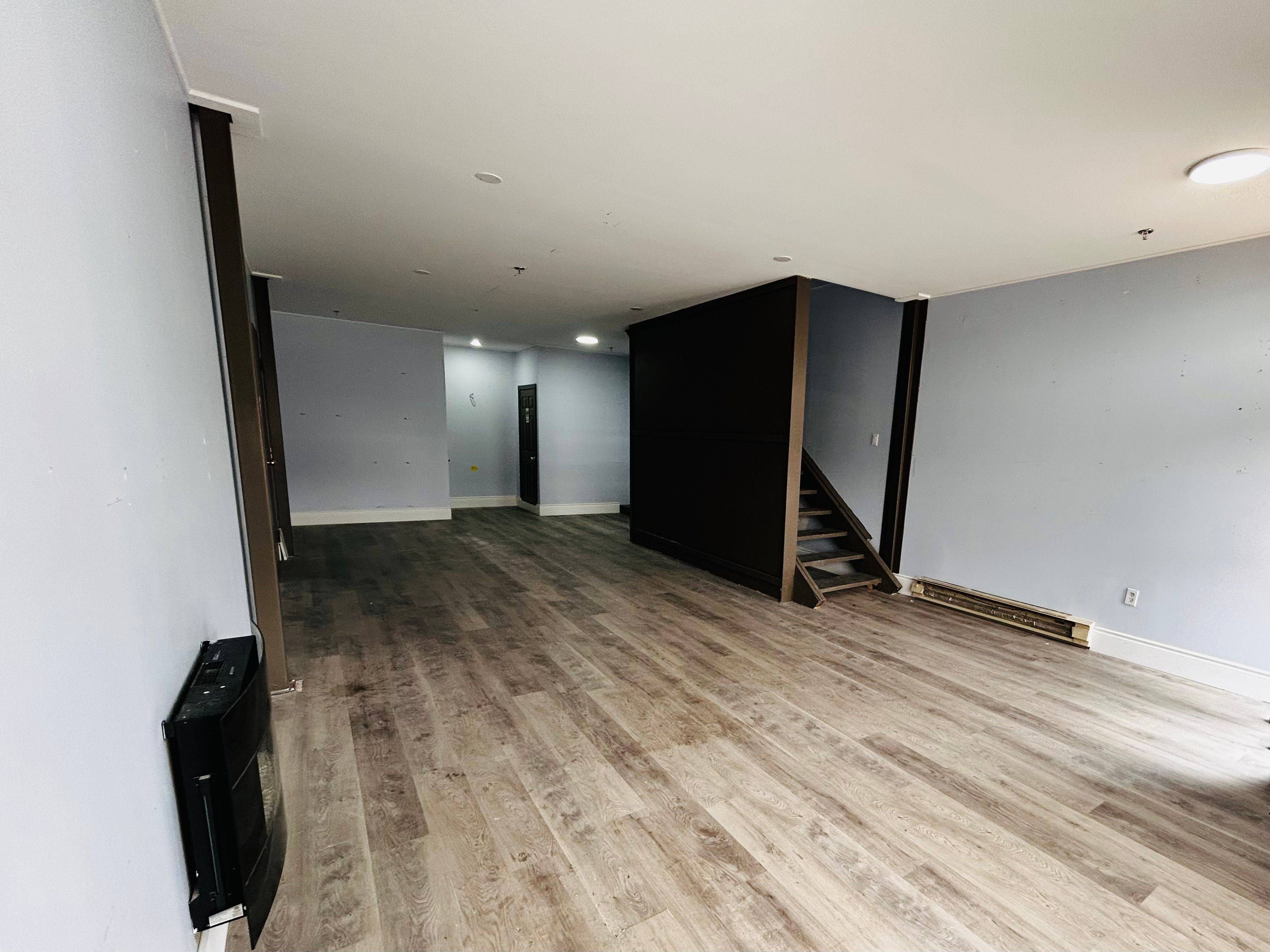 Brampton, ON L6S 5Z4,2131 Williams Pkwy #14