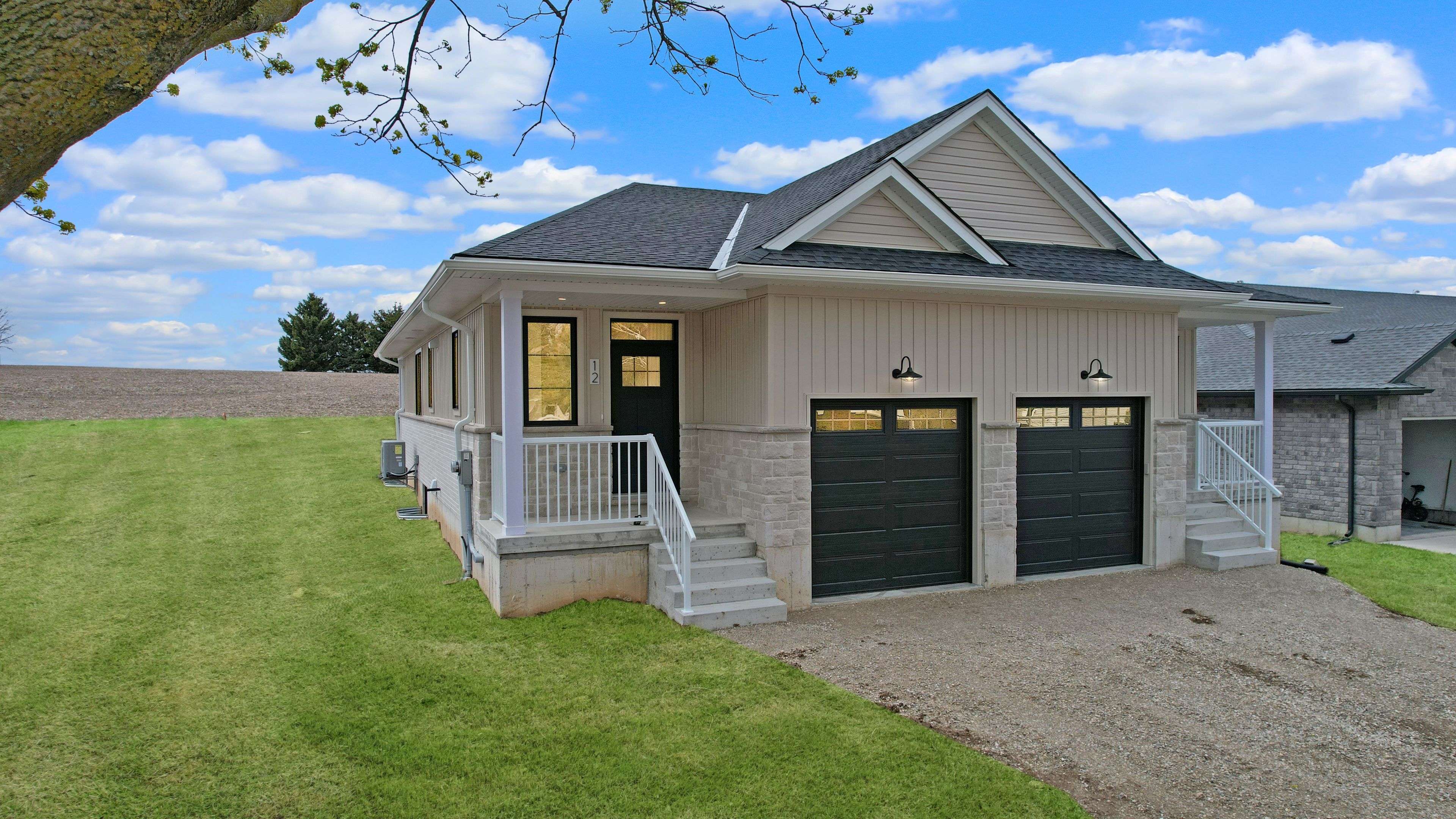 12 Janet ST S, South Bruce, ON N0G 2S0