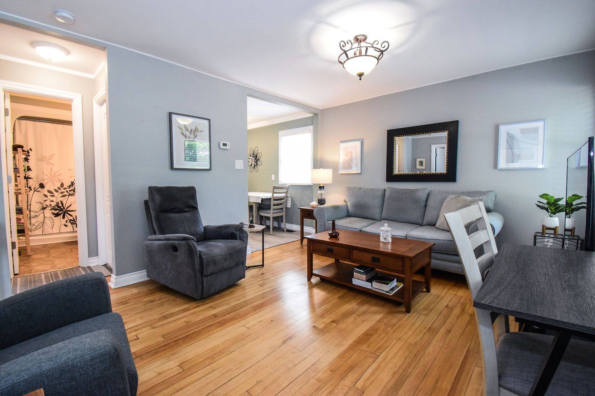 Welland, ON L3B 2J6,105 MCARTHUR AVE