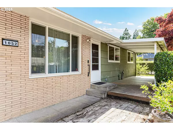 Salem, OR 97302,1052 SHAMROCK DR SE