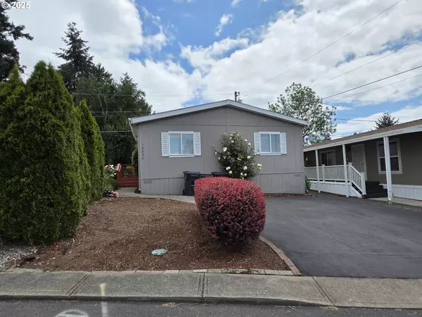 16230 SE 84TH AVE, Milwaukie, OR 97267