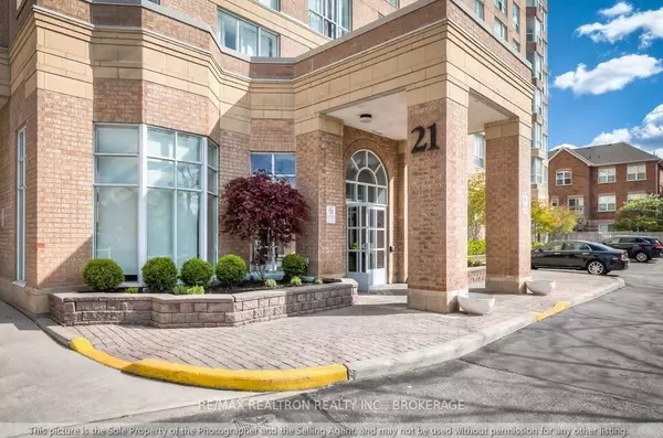 Toronto C11, ON M4H 1P2,21 Overlea BLVD #1707