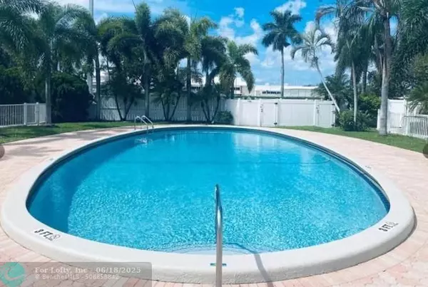 1801 NE 62nd St #105, Fort Lauderdale, FL 33308