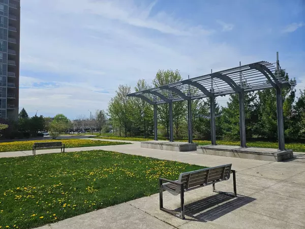 Markham, ON L6G 0C5,60 South Town Centre BLVD #1209