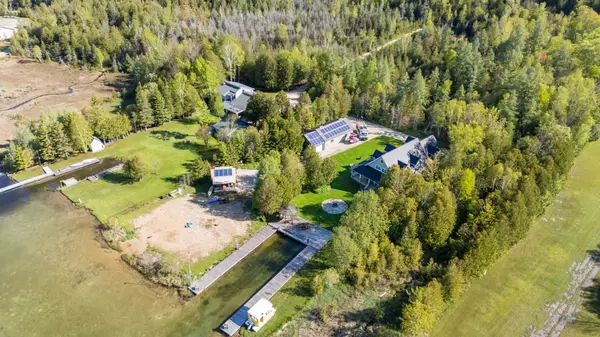 Chatsworth, ON N0H 1R0,149 Glendale Airport RD