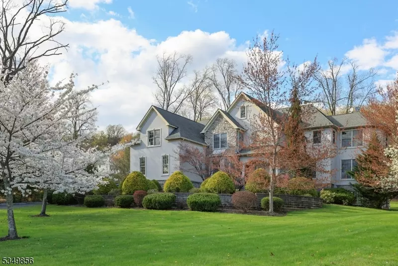 31 Washington Valley Rd, Warren Twp., NJ 07059