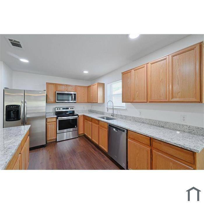 Cross Roads, TX 76227,8904 Sagebrush Trail