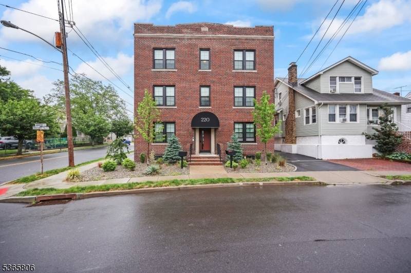 220 Passaic Ave, Belleville Twp., NJ 07109