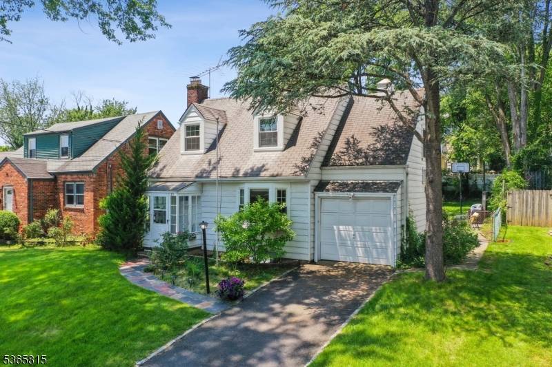 23 Locust Ave, Millburn Twp., NJ 07041