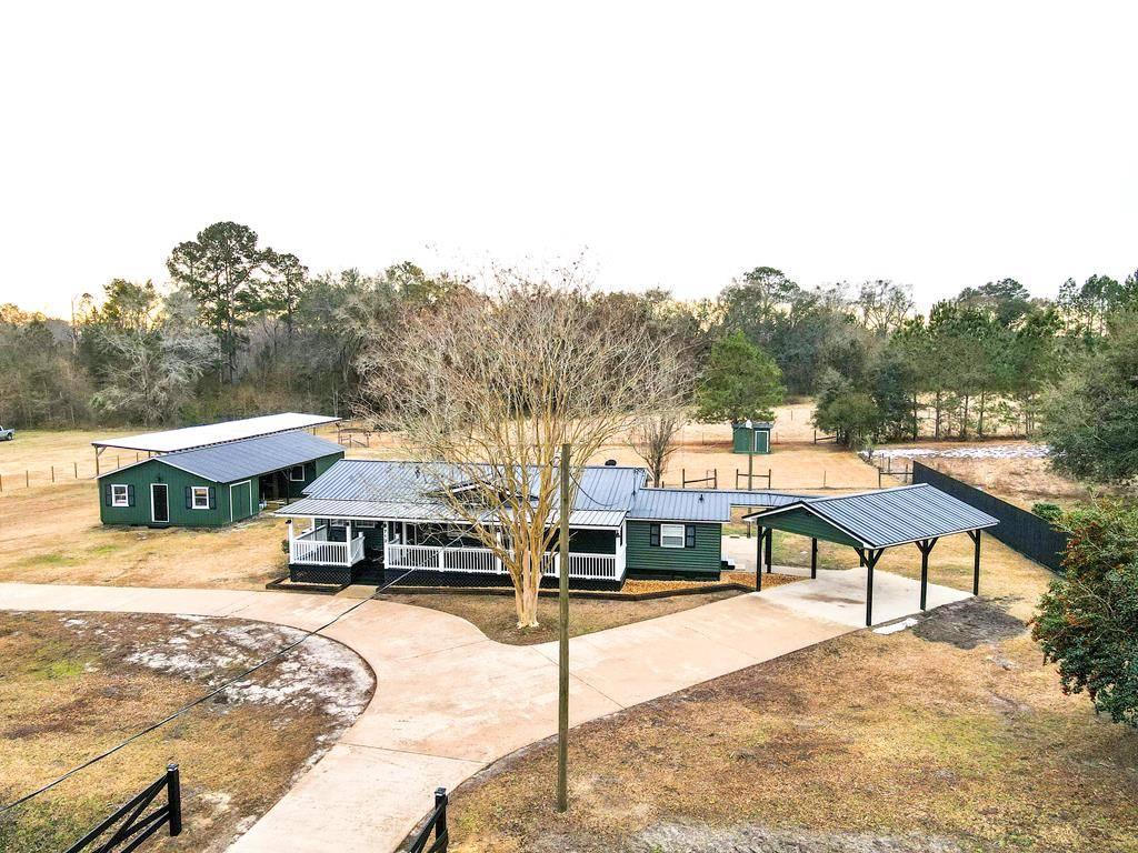 712 Benton Rd, Thomasville, GA 31757