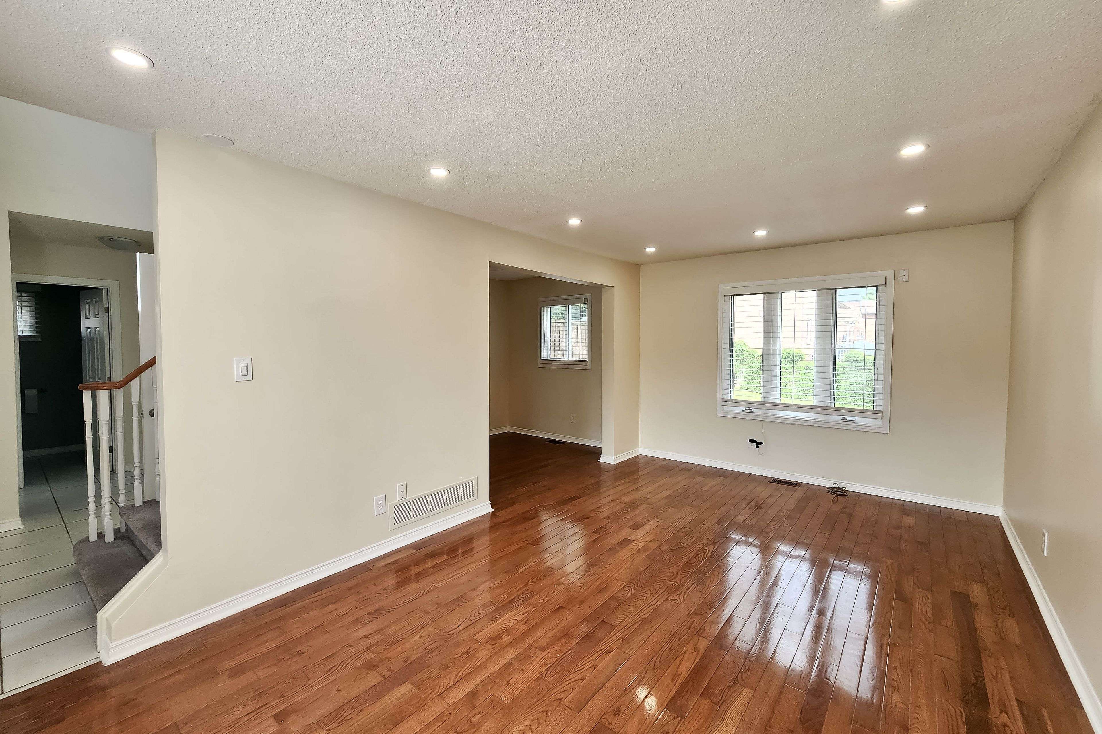 Orangeville, ON L9W 4M5,307 Michael DR