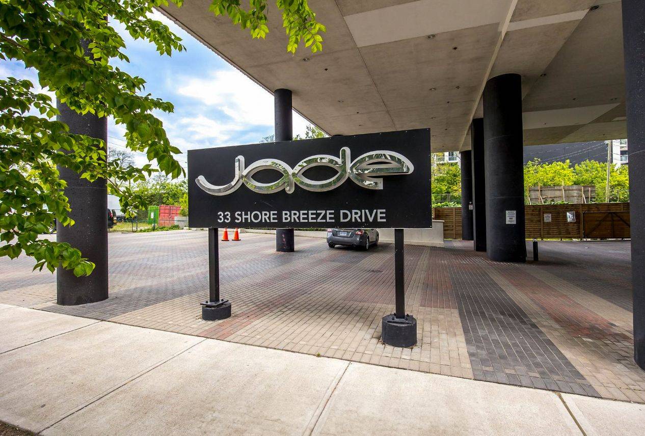 Toronto W06, ON M8V 1A1,33 Shore Breeze DR #2811