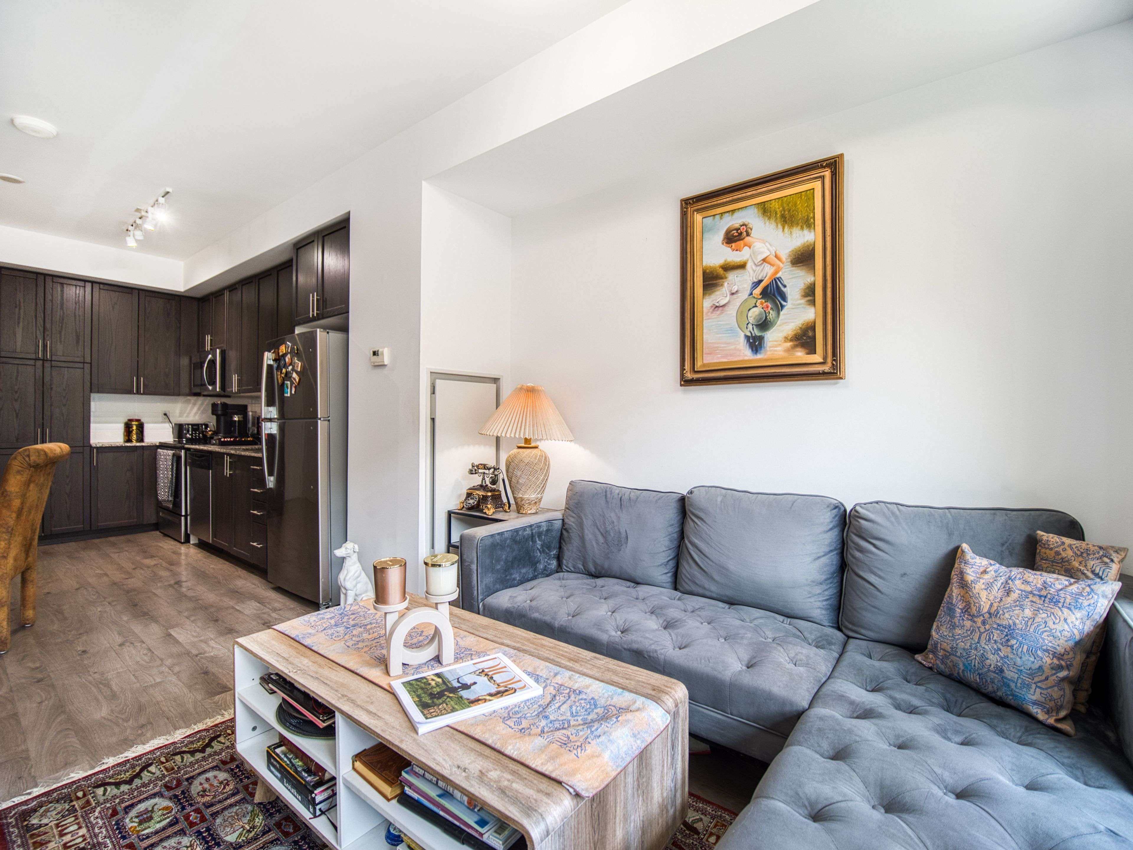 Toronto W04, ON M6A 0C4,3091 Dufferin ST #610