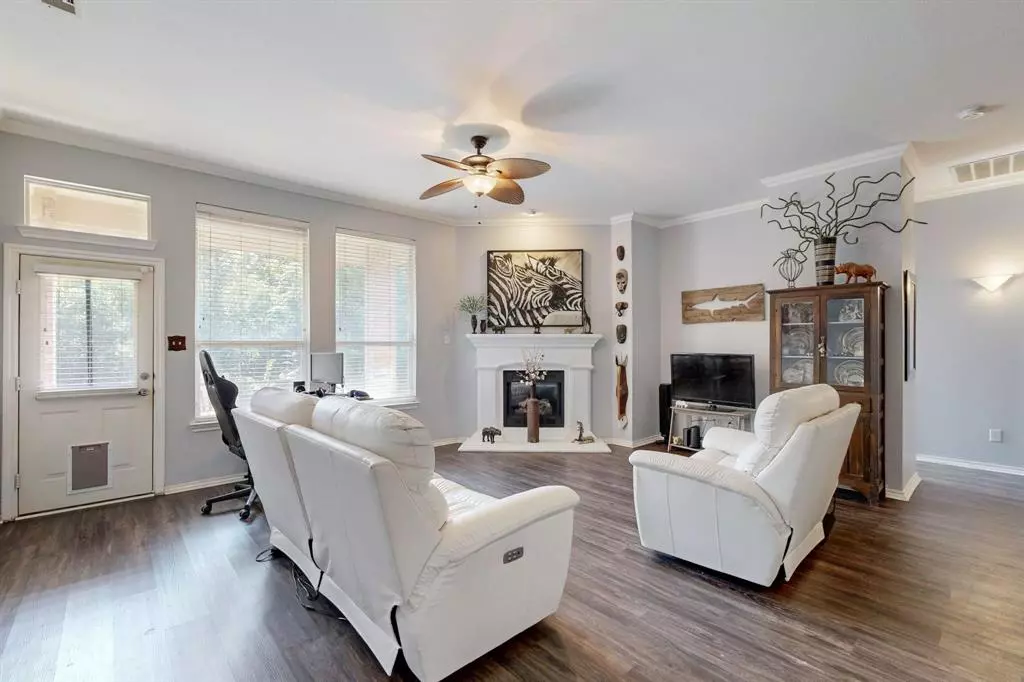 Dallas, TX 75249,8614 Granville Drive