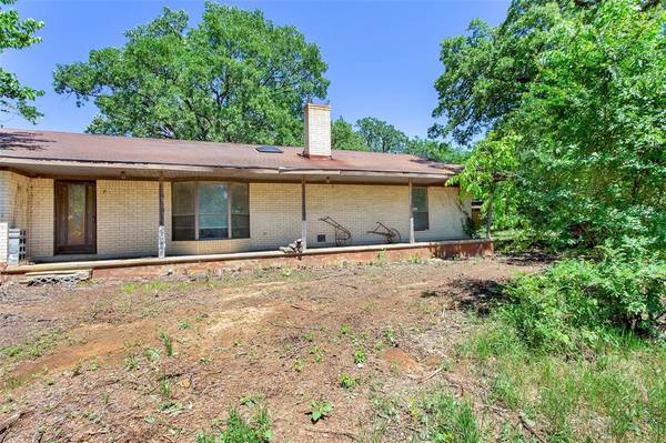 818 Singletree Road,  Denison,  TX 75021