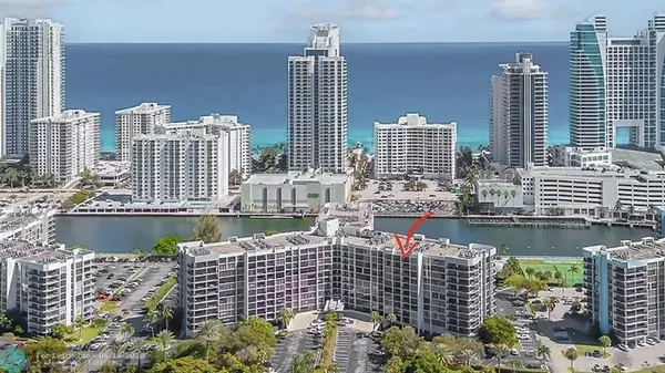 600 Parkview Dr #1029, Hallandale Beach, FL 33009