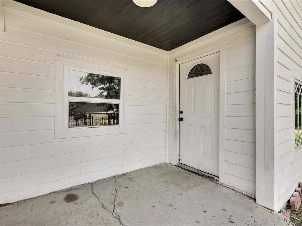 Fort Worth, TX 76110,3508 Livingston Avenue