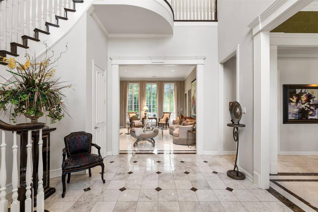 Plano, TX 75093,5613 Shady Elm Circle